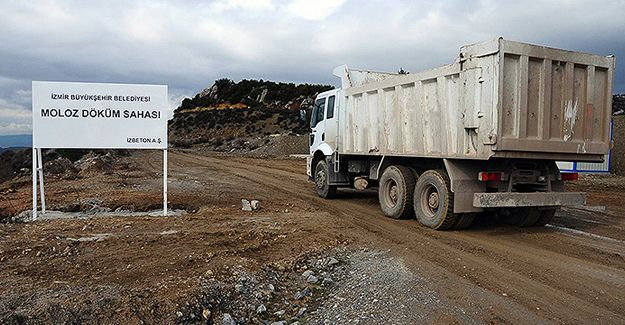 İzmir Büyükşehir Belediyesi'nden moloz taşıma kamyonlarına uyarı!