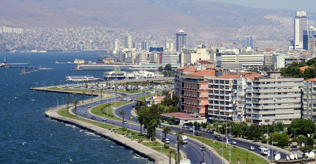 'İzmir'de 313 bin bina kentsel yenileme kapsamında değerlendirilmeli!'