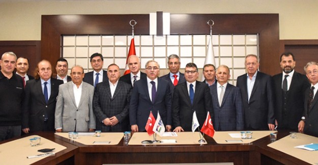 İstanbul Rami Kuru Gıdacıların yeni yerinin inşa sözleşmesi imzalandı!