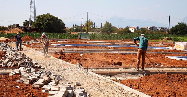 Antalya Döşemealtı'nda 8 yeni parkın yapımına başlandı!