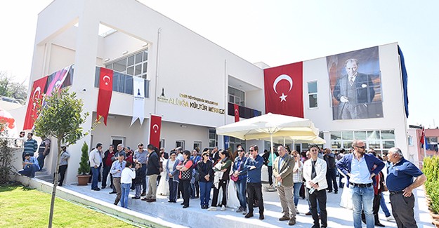 İzmir Aliağa Kültür Merkezi açıldı!