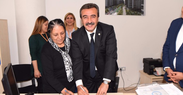 Çukurova Belediye Evleri kentsel dönüşüm projesinde ilk imzalar atıldı!