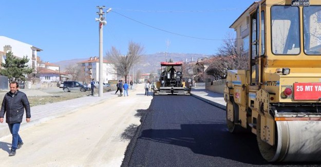 Erzincan Belediyesi asfalt kaplama çalışmalarına başladı!