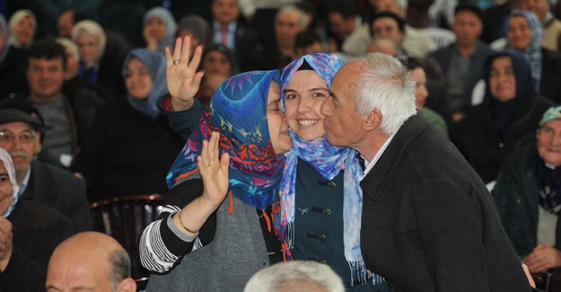 TOKİ Afyon Sandıklı'da 162 konutun kurası çekildi!