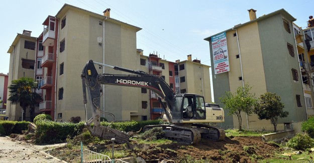 Ataevler Emek 23 Sitesi'nde blokların yıkımına başlandı!