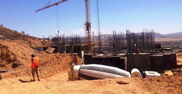TOKİ Nevşehir Avanos Konutları'nda 12 binanın temeli atıldı!