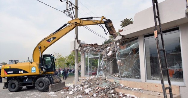 Yıldırım Belediyesi kaçak binaları yıkmaya devam ediyor!