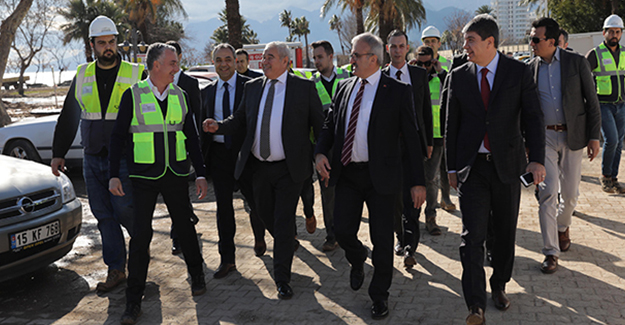 Antalya Valisi Münir Karaloğlu Konyaaltı Sahil projesi çalışmalarını inceledi!