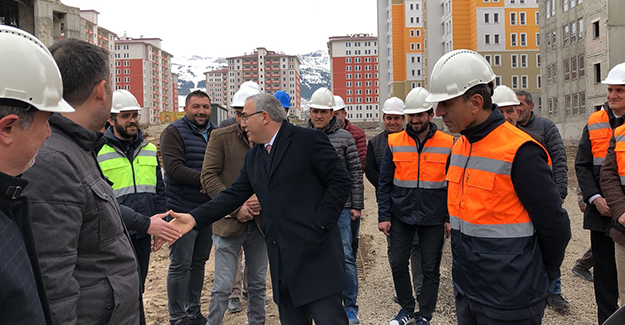 Başkan Turan, Palandöken kentsel dönüşüm projesi çalışmalarını inceledi!
