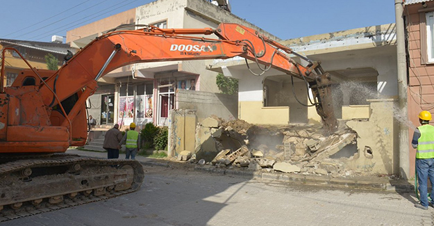 Antakya Emek ve Aksaray mahallesi kentsel dönüşüm projesinde yıkımlar sürüyor!