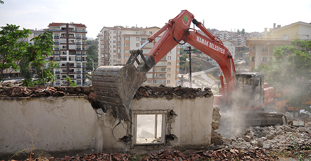 Mamak Belediyesi Ocak ayı'ndan itibaren 100 metruk binanın yıkımını gerçekleştirdi!