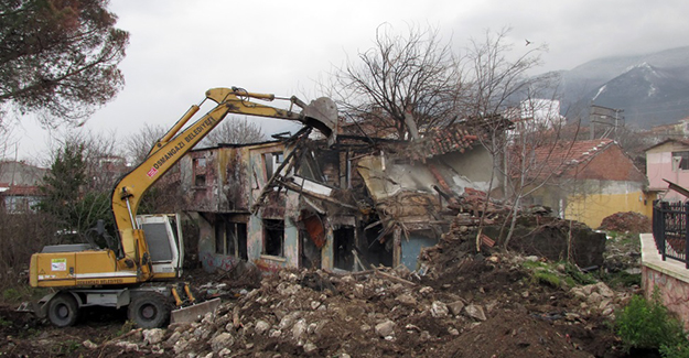Bursa Osmangazi'de son 4 ay 72 metruk bina yıkıldı!