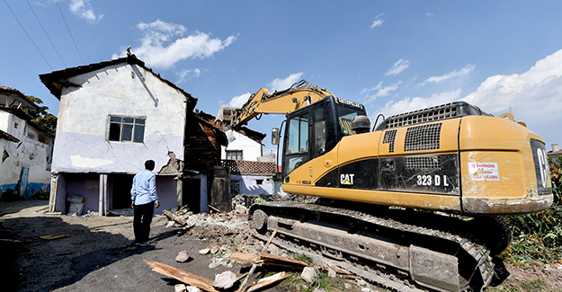 Altındağ Atıfbey mahallesi kentsel dönüşüm kapsamında metruk yapılar yıkılıyor!