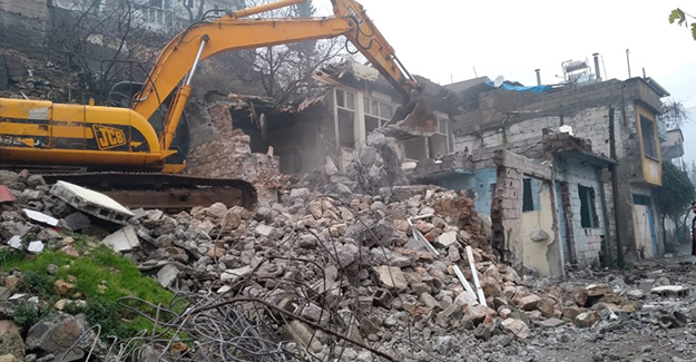 Kahramanmaraş Tekke kentsel dönüşüm projesi kapsamında 160 ev yıkıldı!