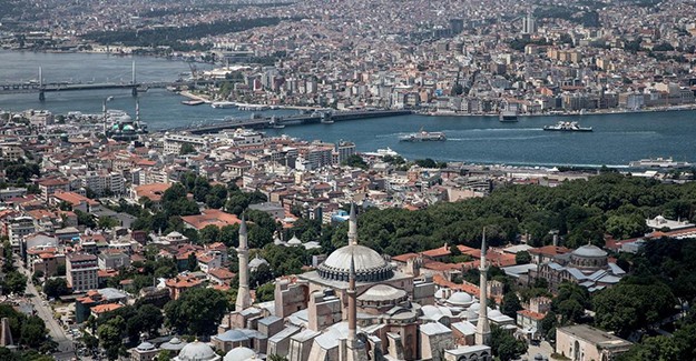 Depremi yaşayan İstanbullular kentsel dönüşüm için soluğu belediyelerde aldı!
