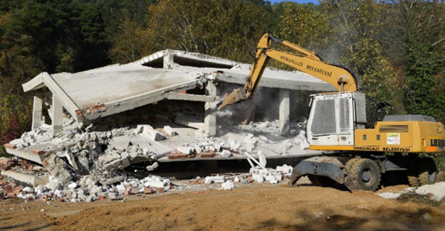 Osmangazi Belediyesi kaçak inşaatların yıkımına devam ediyor!