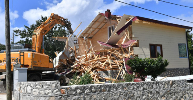 Osmangazi Belediyesi kaçak yapıların yıkım çalışmalarına devam ediyor!