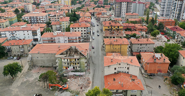 Altındağ'da kentsel dönüşüm kapsamında 3 yılda 4 bin 500 metruk bina yıkıldı!