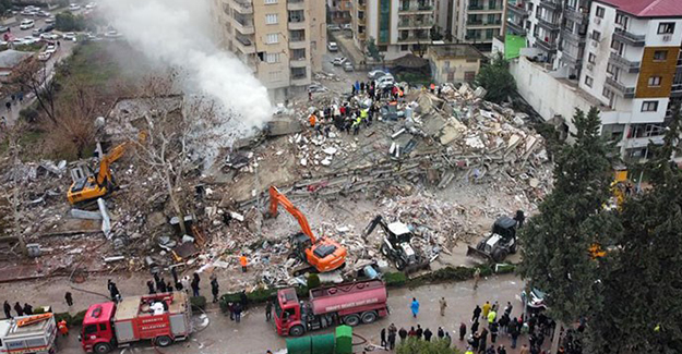 Son Dakika: Kahramanmaraş'ta 7.5 şiddetinde yeni deprem!