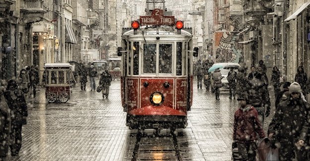 İstanbul'da bazı üniversitelerde eğitime kar tatili! 31 Aralık 2015