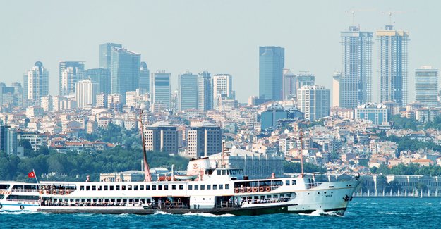 İstanbul'un keyfi deniz manzaralı konutlarda!
