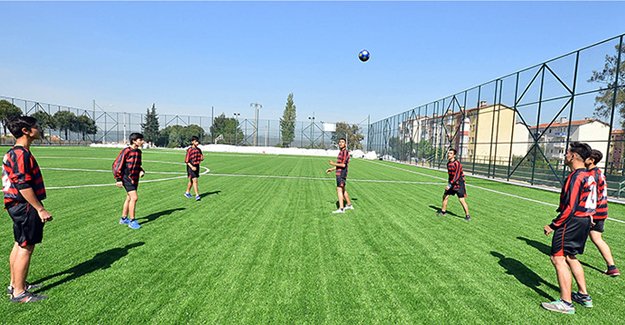 İzmir'de 13 yeni spor sahası inşa edilecek!