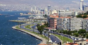 'Kentsel dönüşüm İzmir'in en merkezi yerlerinde yapılmalı!'