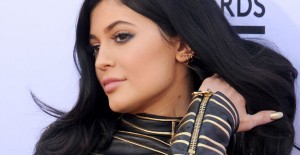 Kylie Jenner 12 milyon dolarlık malikane satın aldı!
