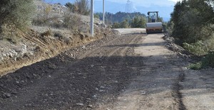 Antalya Manavgat Değirmenözü'nde asfalt çalışması yapılıyor!
