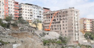 Gaziosmanpaşa kentsel dönüşüm projesinde yıkım işlemleri hızlandı!