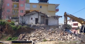 Osmangazi Belediyesi 2019 yılı içerisinde 80 metruk binayı yıktı!