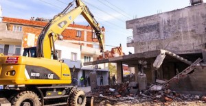 Gürsu Belediyesi kaçak yapıların yıkımlarına devam ediyor!
