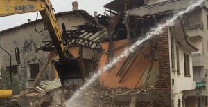 Tekirdağ Süleymanpaşa'da metruk yapı yıkımları devam ediyor!