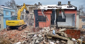 Yıldırım Mollaarap'ta kamulaştırılan binaların yıkımı devam ediyor!